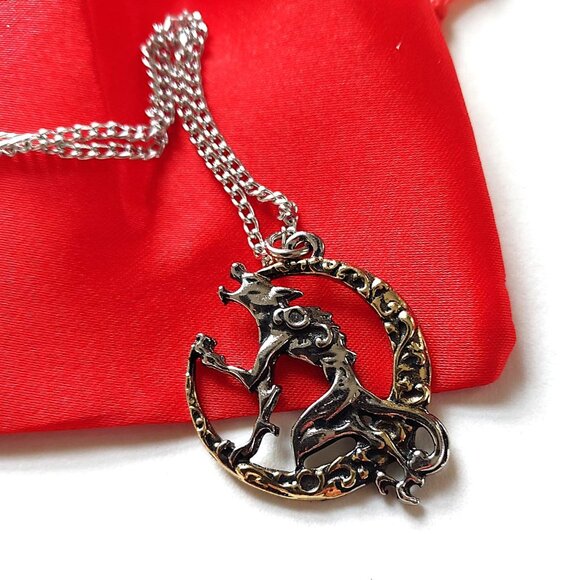New Werewolf Moon Pewter Necklace Made in the UK - Picture 1 of 5
